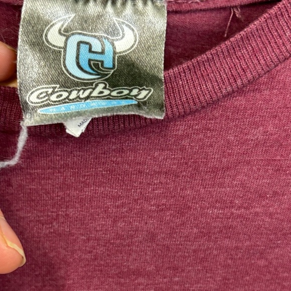 Burgundy Short Sleeve Graphic Tee with Crew Neck - Picture 3 of 4